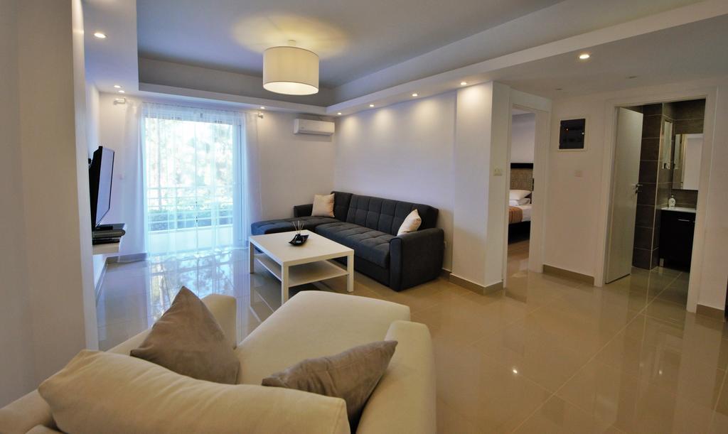 Athena Apartment Артеміда Екстер'єр фото